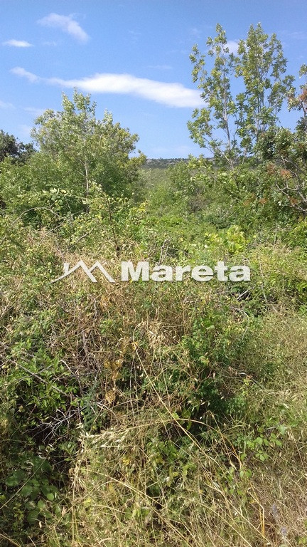Žunići, komercijalno zemlji&scaron;te 1500m2