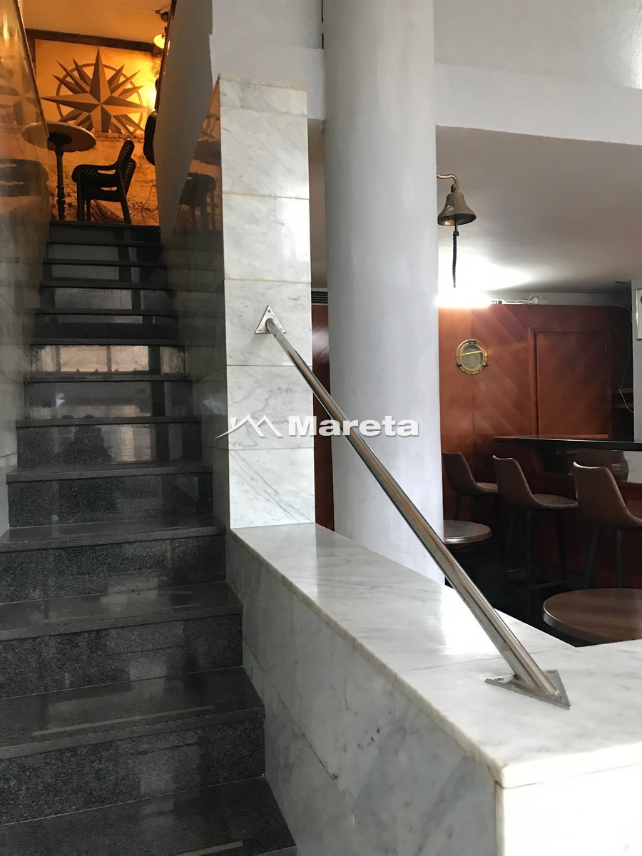UHODANI CAFFE BAR 78M2 + TERASA!!!