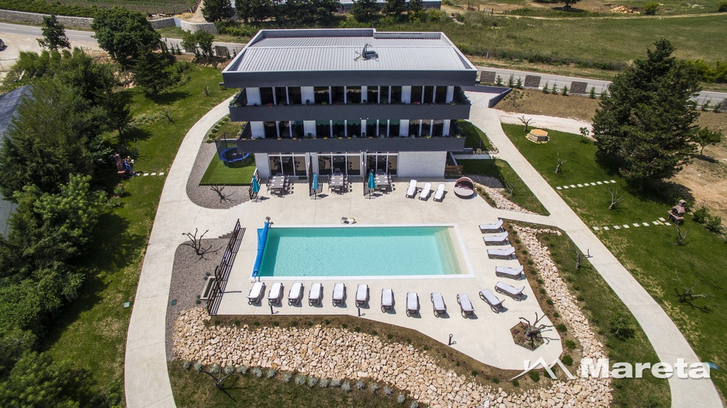 MODERNA NOVA VILLA SA 13 SOBA I BAZENOM!!!