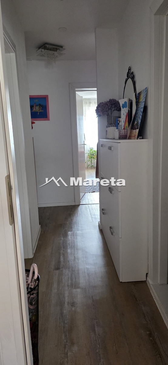 Zadar &ndash; Bili brig | 80,59 m&sup2; | 2S+DB | Kompletno renoviran | Namje&scaron;ten | Mogućnost 3. sobe