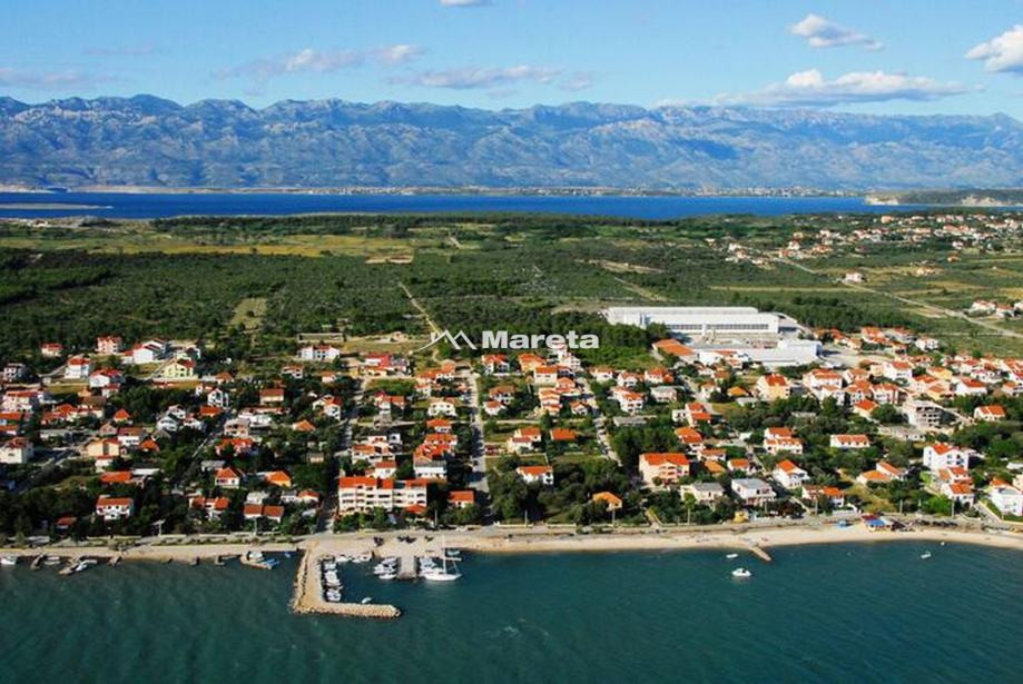 TROSOBAN STAN SA VRTOM I 2 PM U OBJEKTU SA 2 STANA